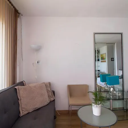 Lightbooking Dalias Apartment *